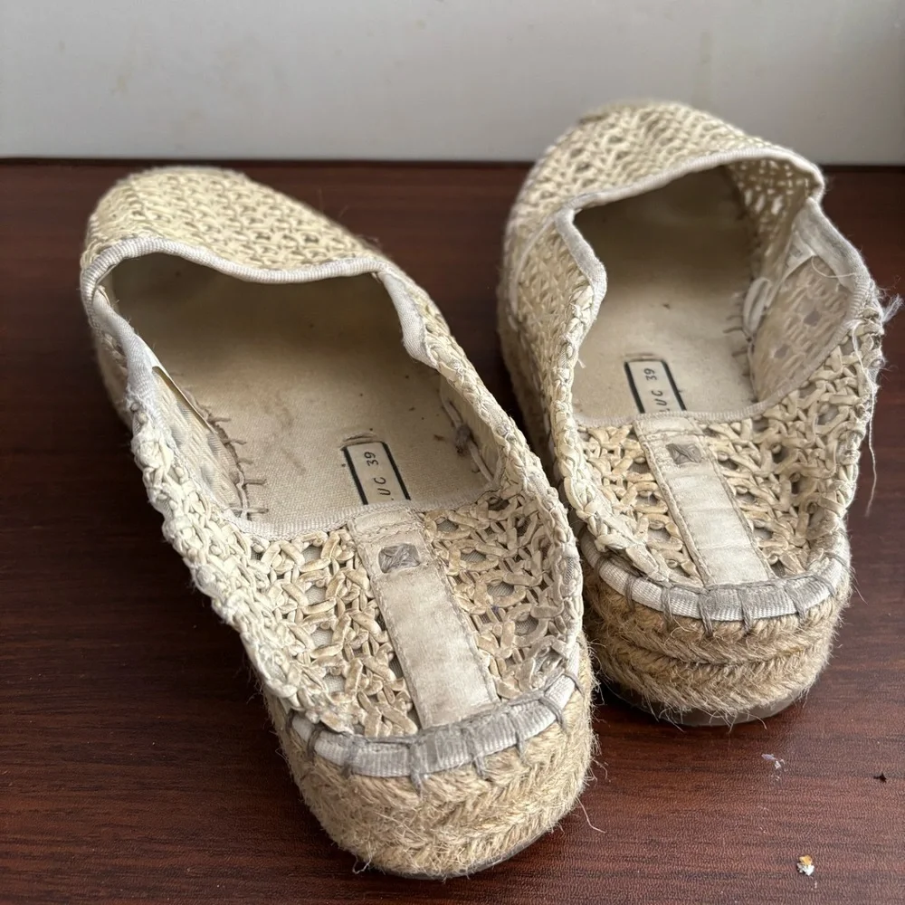 Zara slip on shoes espadrilles Size 8
